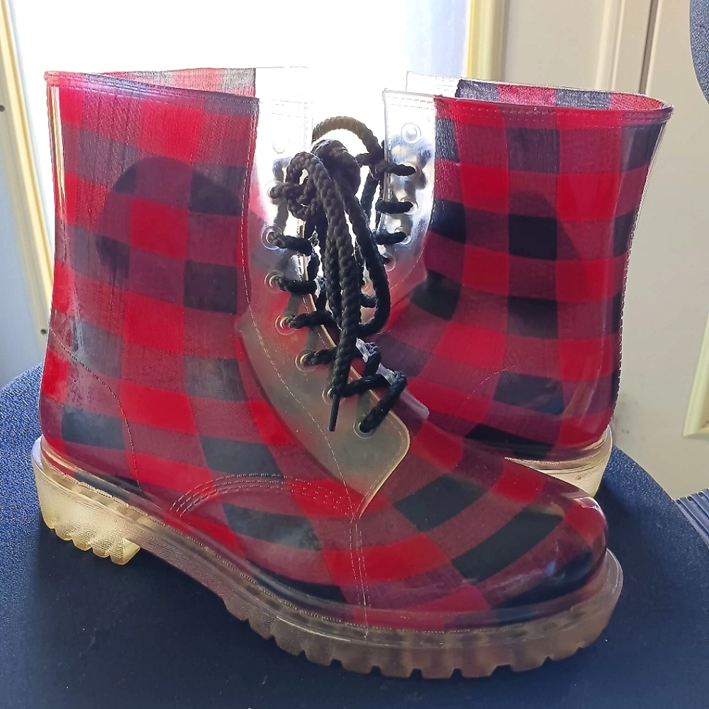 Rara vintage 90s Dirty laundry red & black plaid combat rain boots